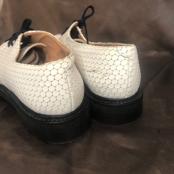 Robert Clergerie paris white oxfords lug soles 38.5 Like new - Picture 10 of 13